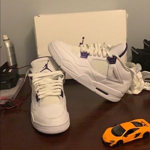 Jordan 4 metallic purple
